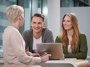 Ausbildung, duales Studium, Praktikum für Schüler*innen