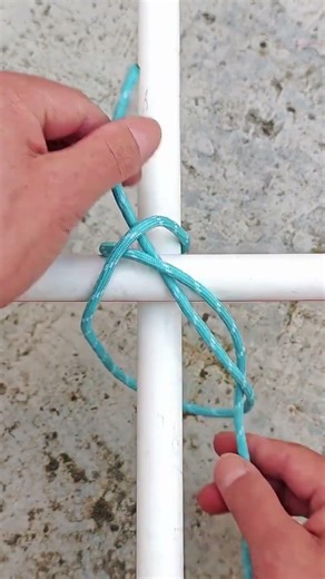 Simple way to tie a cross