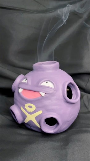 DIY clay Koffing with actual toxic fumes (toxic for mosquitoes 🦟) #smogo #pokémon #diy #claytok #selfhardeningclay Pokémon France | Pinku Kiwi
