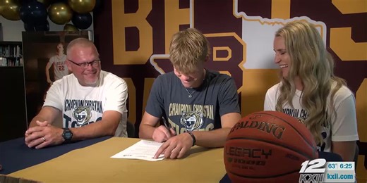 Bells basketball standout Roberson signs