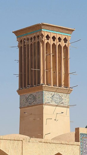 Iran Visitors Clicks on Instagram: "Badgirs (wind catcher) in Yazd City A wind catcher (wind tower, wind scoop) is a traditional architectural element used to create natural ventilation and passive cooling in buildings. Wind catchers come in various designs: unidirectional, bidirectional, and multidirectional. Windcatchers are widely used in North Africa and in the West Asian countries around the Persian Gulf, and have been for the past three thousand years. One of the distinctive features of th