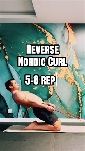 Functional Calisthenic Squat Routine for Strength & Stability