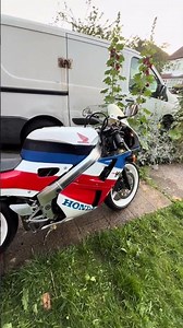 Wash day Honda VFR400 nc30