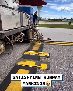These runway marking lines 😍 | UNILAD Tech