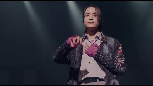 Dancing to Da-Ice's Revolver