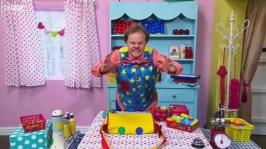 Something Special - S9E23. Shopping