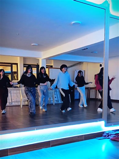 Master Kpop Dance Moves with CHUNG HA