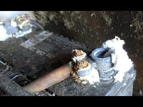 Quickly Clean Battery Terminals with Baking Soda