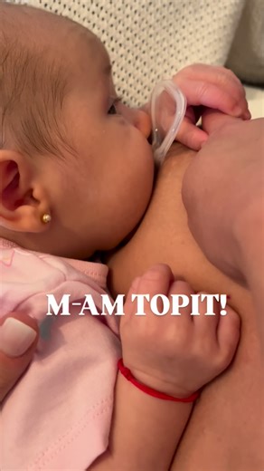 alaptarelina on Instagram: "Chiar și în cazurile mai dificile, unde au existat numeroase compensări și provocări, se întâmplă adesea o adevărată magie în timpul ședinței. Așa a fost și în acest caz venit din Bistrița: prin corectare pas cu pas, prin poziționarea adecvată, prin respectarea ritmului copilului fără a-l obliga, prin evaluarea atentă a funcționalității limbii și prin multe alte detalii care fac diferența, am asistat împreună la o transformare vizibilă. Acea clipă în care alăptarea de