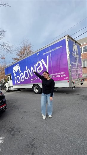 Kelsey ✨ on Instagram: "The most important thing you can save is your time & energy! 👏🏼 With @roadwaymoving I was able to save both! Moving can be stressful but they made the entire process stress free so I could soak in all the important moments of starting a new chapter! Thank you RoadWay Moving! 🚛 Use code: readysetcoupon10 for a discount on your next move 😍"