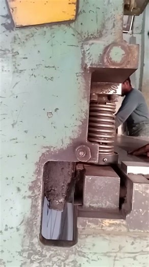 sheet cutting on shearing machine #shorts