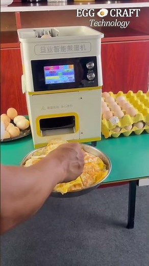 Automatic omelet maker for restaurants