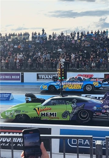 Pro Modified - In the SlickTricks lane ‘53 Chevrolet Corvette ‘The Fabulous Lightning McQueen’ driven by John Tebenham 🇬🇧 In the Kestrel Beer lane ‘70 Plymouth Superbird ‘Voodoo Hemi’ driven by Marck Harteveld 🇳🇱 Two of Europe’s most eye catching methanol blown pro mods! I’ve said it before and I’ll say it again, the closest thing you’ll get to real life Hot Wheels cars! 👀 Not long till the season starts again! ✊😫 @Santa Pod Raceway FIA/FIM Euro Finals 2025 #promodified #promod #dragracing