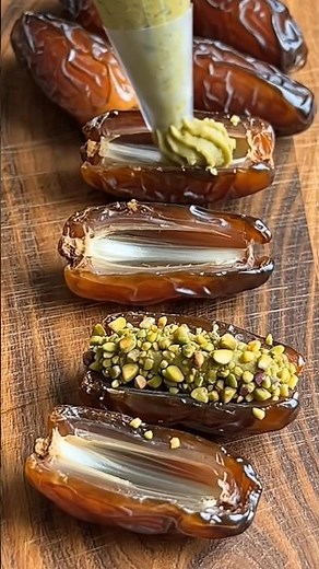 Stuffed Dates in 1 Min 😱🌴 Healthy Sweet Snack