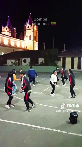 Bomba Ecuatoriana - Traditional Dance from Ecuador