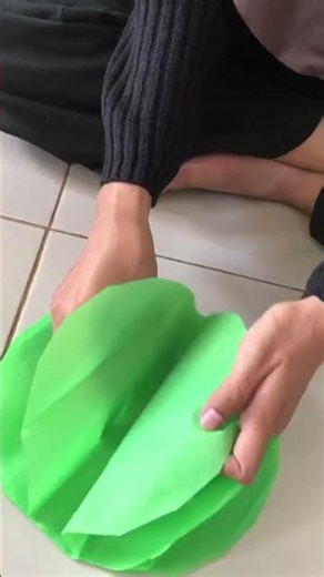 How to Make Leaves Out of Crepe Paper 🍃 Easy & Beautiful! Making leaves out of crepe paper