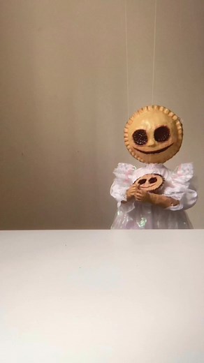 passing on the family tradition #baking #facepie