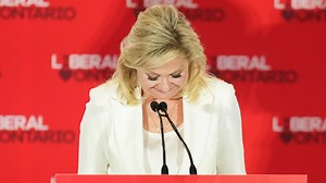 Bonnie Crombie stepping down as Liberal leader