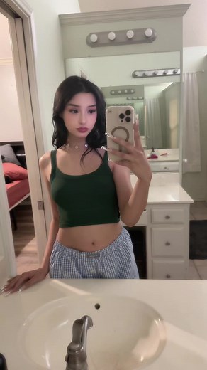 Layla Jenner Live Stream - Bachelorette Pt. 1