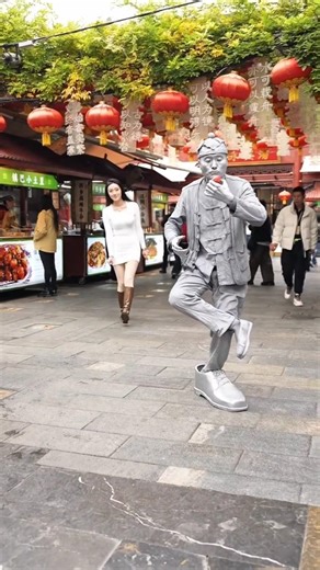 चम्पा ने पुतले का सेवन खा गई ll Carriage House wooden artist ll #cartoon #shortvide