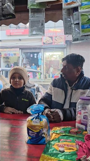 10 की आती है part-2 😅|| ￼ #irritated shopkeeper #shopkeeper #customer #allindiacackle #shorts￼