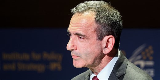 The Skeptic Who Could Shape Kamala Harris’s Foreign Policy