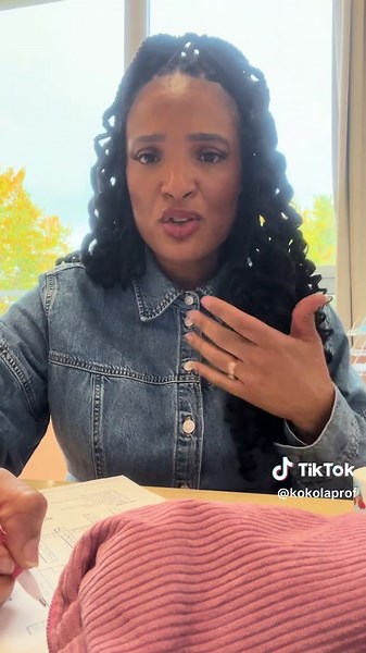 Réponse à @steven J’ai ENFIN terminé les corrections que j’avais à faire pendant les vacances 🙃 #prof #profs #enseignante #corrections