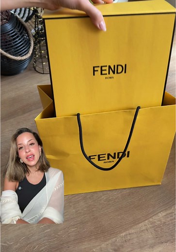 Fendi Baguette Bag Unboxing and Review