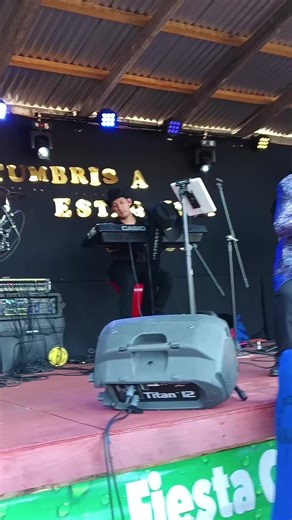 Celebrando a Tío Ramón: Historias de Vida y Amor