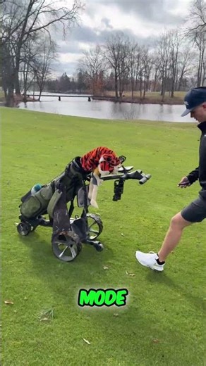 Power Assist on the Motocaddy M7 to Prevent an Electric Push Cart Mistake
