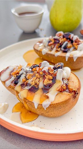 Baked Pears 🍐 … aka the best way to eat pears 🙌 This recipe is one of the MANY amazingly delicious recipes from ‘Plant Based on a Budget Quick & Easy’ by @plantbasedonabudget 😍 It’s jam packed with recipes ranging from breakfast, dessert, snacks, meal prep, freezer friendly recipes and more! - All while sticking to budget friendly plant based ingredients! Truly such an amazing g book especially with grocery prices going through the roof! Order your copy through the link in my story!! ✨INGREDI