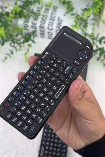 Mini Wireless Keyboard: Perfect for Smart TVs and Gaming
