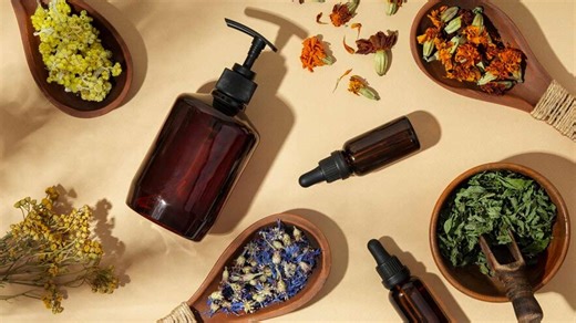 5 Ways To Use Essential Oils Everyday At Home | Herzindagi