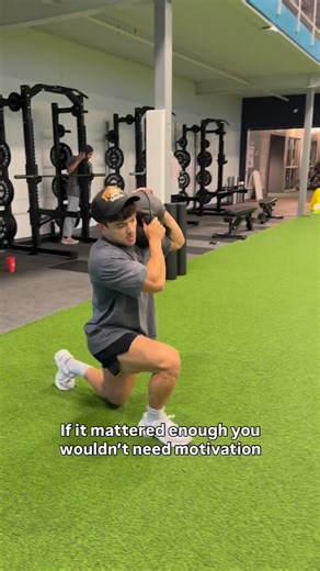 Merick Evans on Instagram: "I often ask people who don’t workout why they choose not to, and honestly I’ve yet to hear a good reason. Everyone knows the value Everyone see the positives Everyone is aware that they should And yet they don’t. Because the truth is this: their health, mentally/physically, etc, isn’t important enough. Because if it was they would do it whether they wanted to or not."