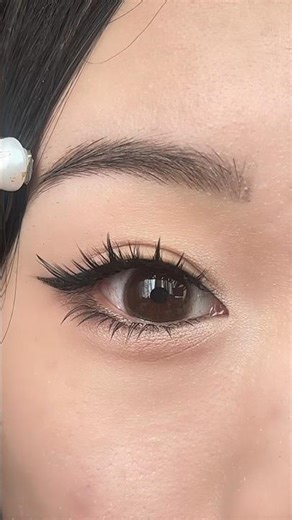 Even Total Beginners Can Do This! 💕 Easy Everyday Eye Makeup Tutorial #BeginnerFriendly#shorts