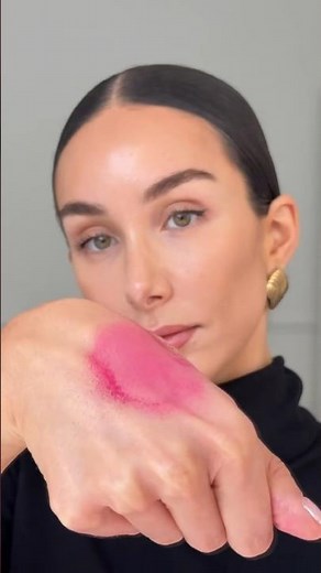 Hailey Bieber blush hacker❤ #cosmetics #makeuptutorial #makeuptips Deeple-ah