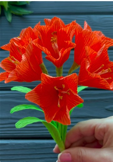 Easy Crepe Paper Flowers Craft Ideas for DIY Lovers