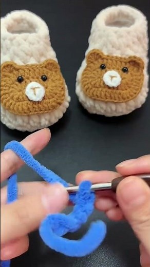 Cute baby shoes #crochetshoes #crochetcrosai #beginnersstitch #diy