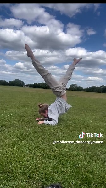 A few of Mollys favourite moves 🩰🤸#dancer #gymnastic #foryouu