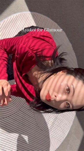 井上彩子♡あやぱい on Instagram: "❤️🤍受注開始しました cache-coeur tops / カシュクールトップス size：1 - 胸囲90cm前後、2- 胸囲100cm前後 color：Bordeaux / Beige ______ 着用サイズ：1 158cm、H-I/65-70 ______ 2025年12月26日 21:00〜 2026年1月4日 23:59 #Ayakoi #tomeme #カシュクールトップス #グラマーコーデ #ootd"