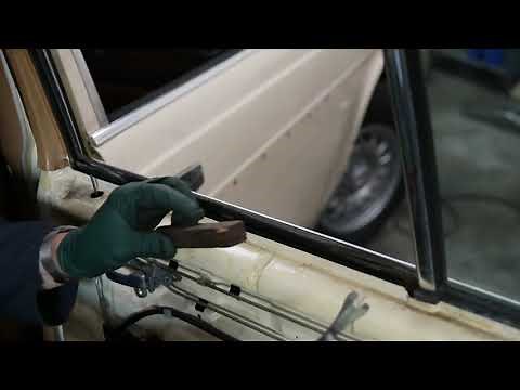 1977 to 85 w123 Side Window Base Trim Removal Tool