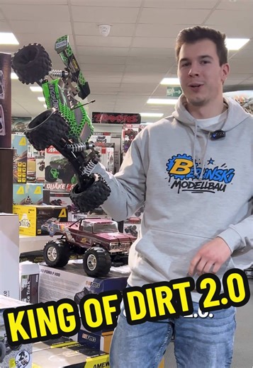 Der King of Dirt 2.0 ist da! 👑🔥 ❗️Auch als Set mit EXTRA Karosserie zum Sparpreis verfügbar ❗️ ✔ Fahrbereit zum starken Preis ✔ 2x 3800mAh Akkus & XT90 Stecksystem ✔ Truggy-ähnliche Bauweise Ein echter Allrounder für Strecke & Gelände 💨 Und wie immer: Bei uns findet ihr noch viele weitere RC Cars, Buggys und Ersatzteile für euer Hobby. #modellbau #fyp #dortmund #rc #RCcommunity
