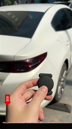 "Track What Matters Most with Tecinal GPS Tracker: Accurate Location Updates Anywhere, Anytime 📍💻"