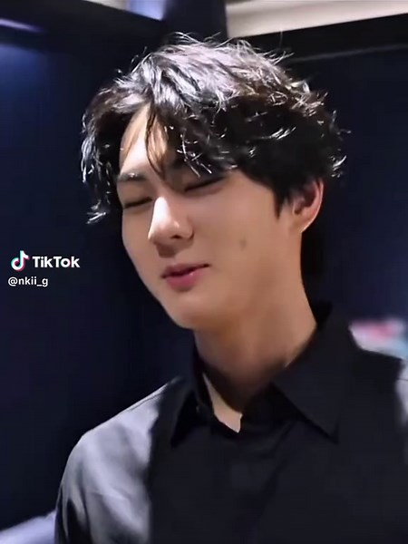 ค่อนข้างจะตัวติดกันมาก ถ่ายนิกิเจอจองวอนถ่ายจองวอนเจอนิกิ ว่าแต่ดาราทั้งสองท่านนี้มองหน้ากันบ้างรึยังคะ? | wonki #engene #enhypen #nikienhypen #NI_KI #wonki