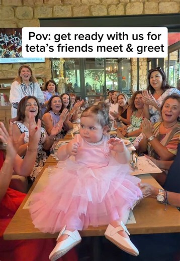 ‏Her social skills are shining already 💀 | social influencer