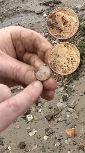 Perfect mudlarking day at my old favorite spot