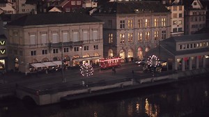 666 reactions · 323 shares | Meet Zurich’s Santa Claus in his fairy-tale tram. More about Christmas in Zurich on zuerich.com/christmas #VisitZurich | Zürich Tourism | Facebook