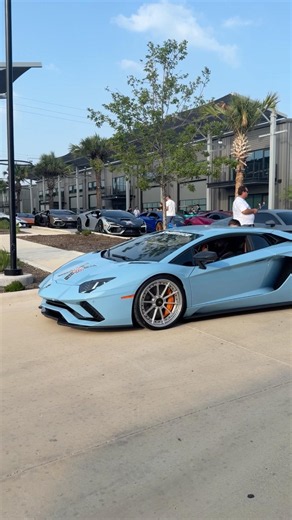 Which Lamborghini Aventador Would You Pick?