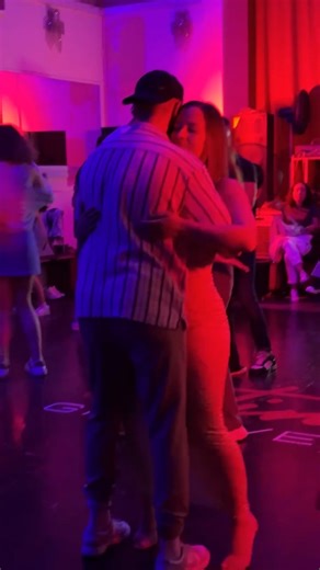 🔥 Fusion Kizomba 2025 - W.elid & Ksenia 🔥 Like it? 😍 🤍 Inspire & Be Inspired! ❤️ ✨️ Follow @kizombadancet.v and use #kizombadancetv ✨️ #dancereels #kizombafusion #kizomba #urbankizomba #urbankiz | Kizomba Dance T.V