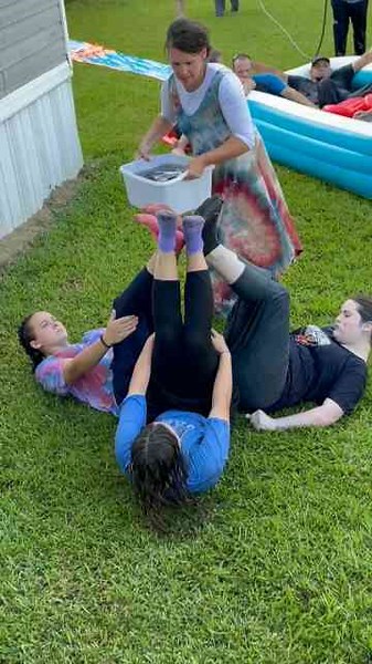 Water bucket challenge goes wrong for one girl